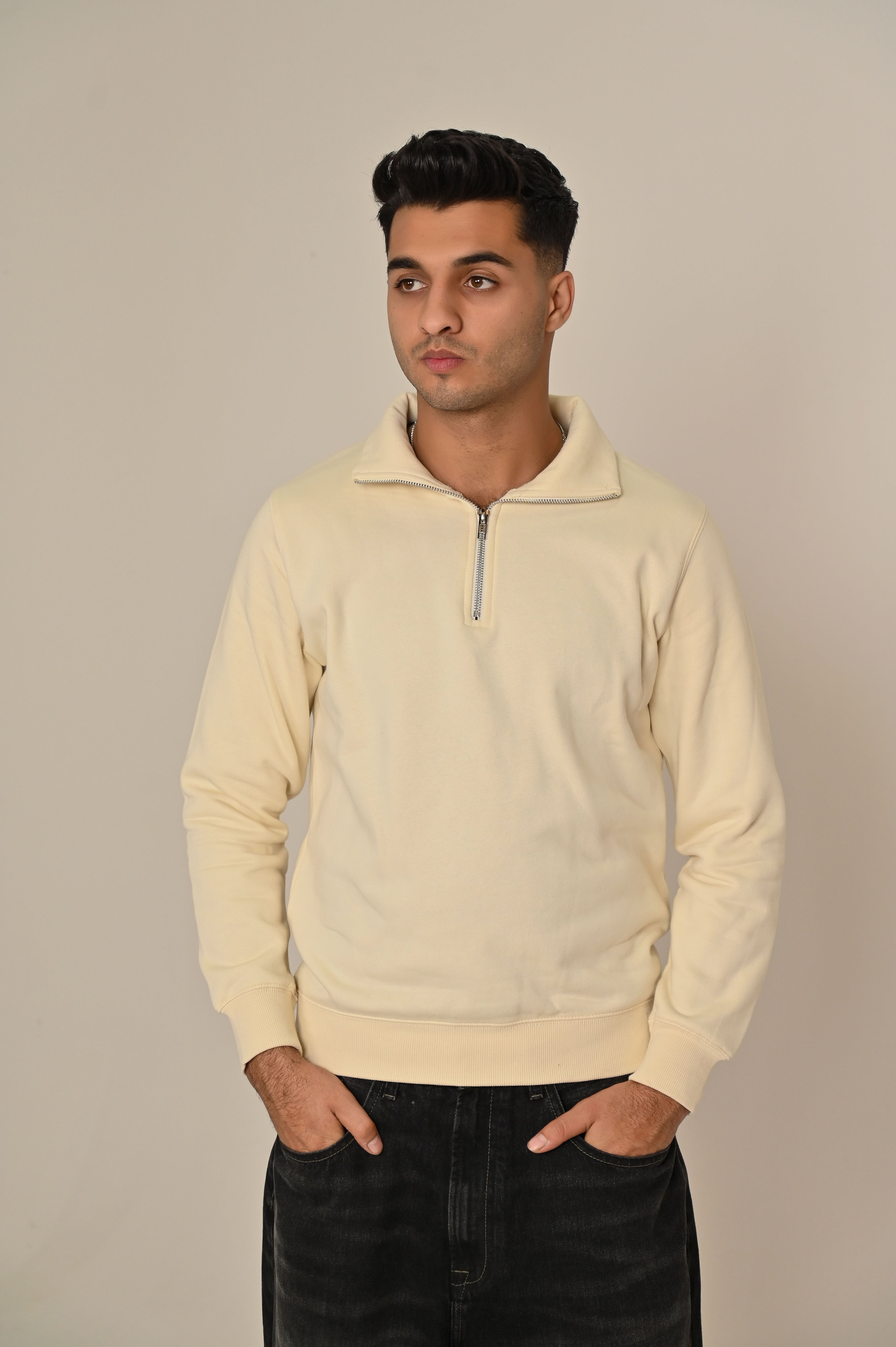 Off-White Open Zipper Sweatshirt - MAERIS